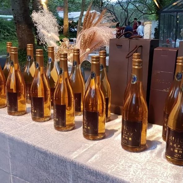 活動現場整排梅酒
